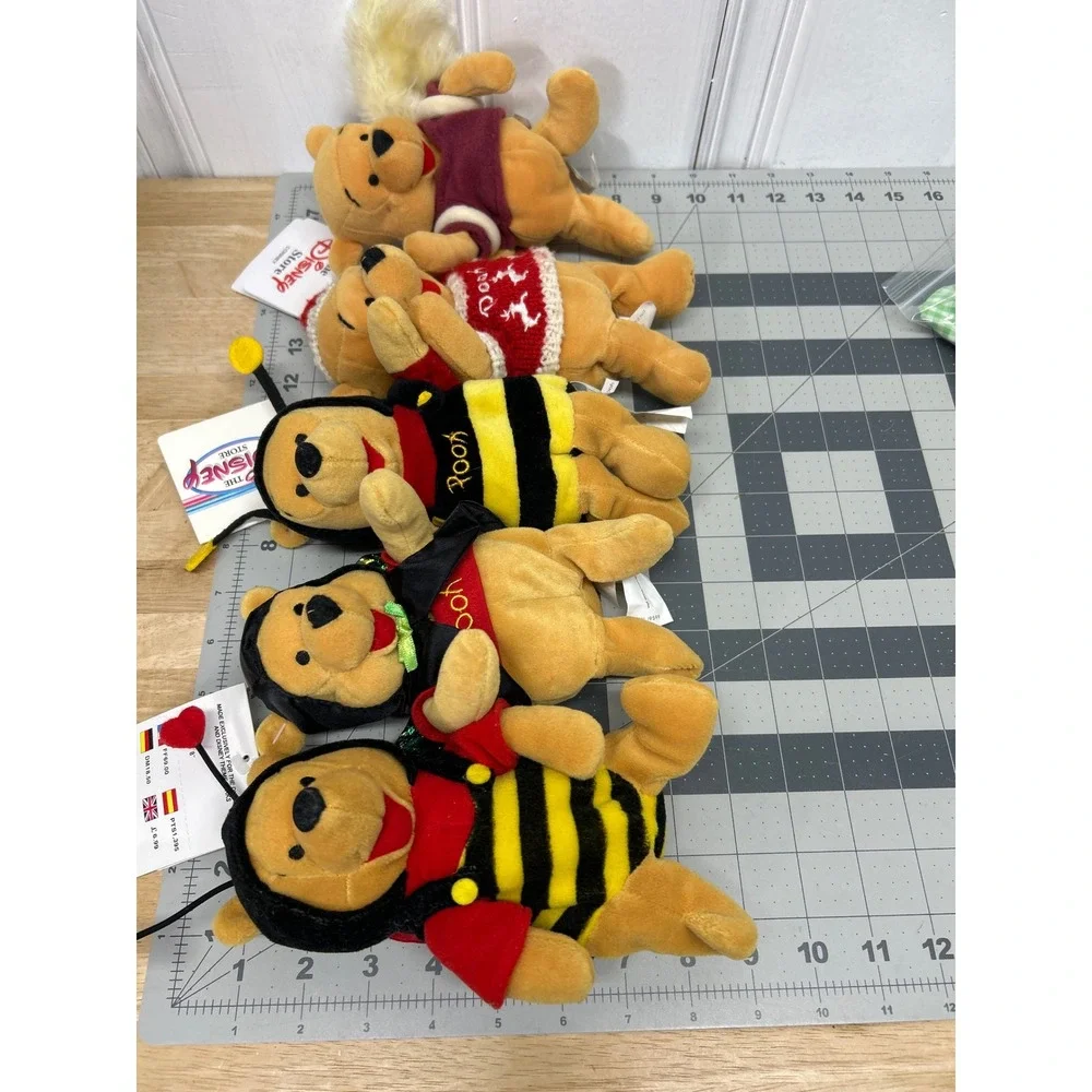 Disney‎ Winnie the Pooh Plush Bumble Bee Bat Winter Sweater Dreams w/Wings Tags